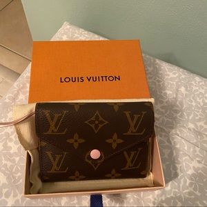 HOLD Louis  Vuitton Rose Ballerine Wallet Compact Nearly New
